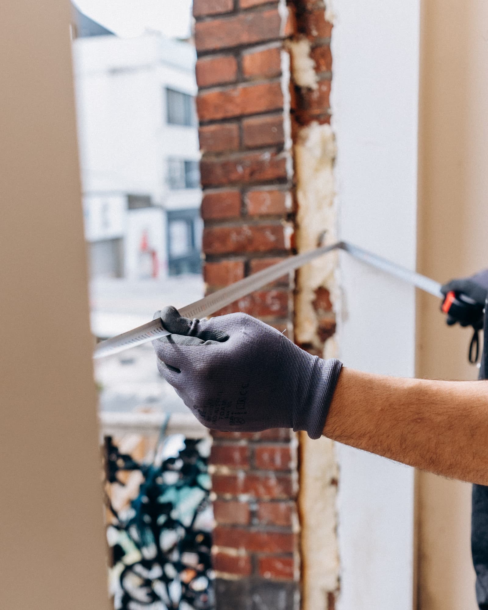 Mesure précise du dormant de fenêtre