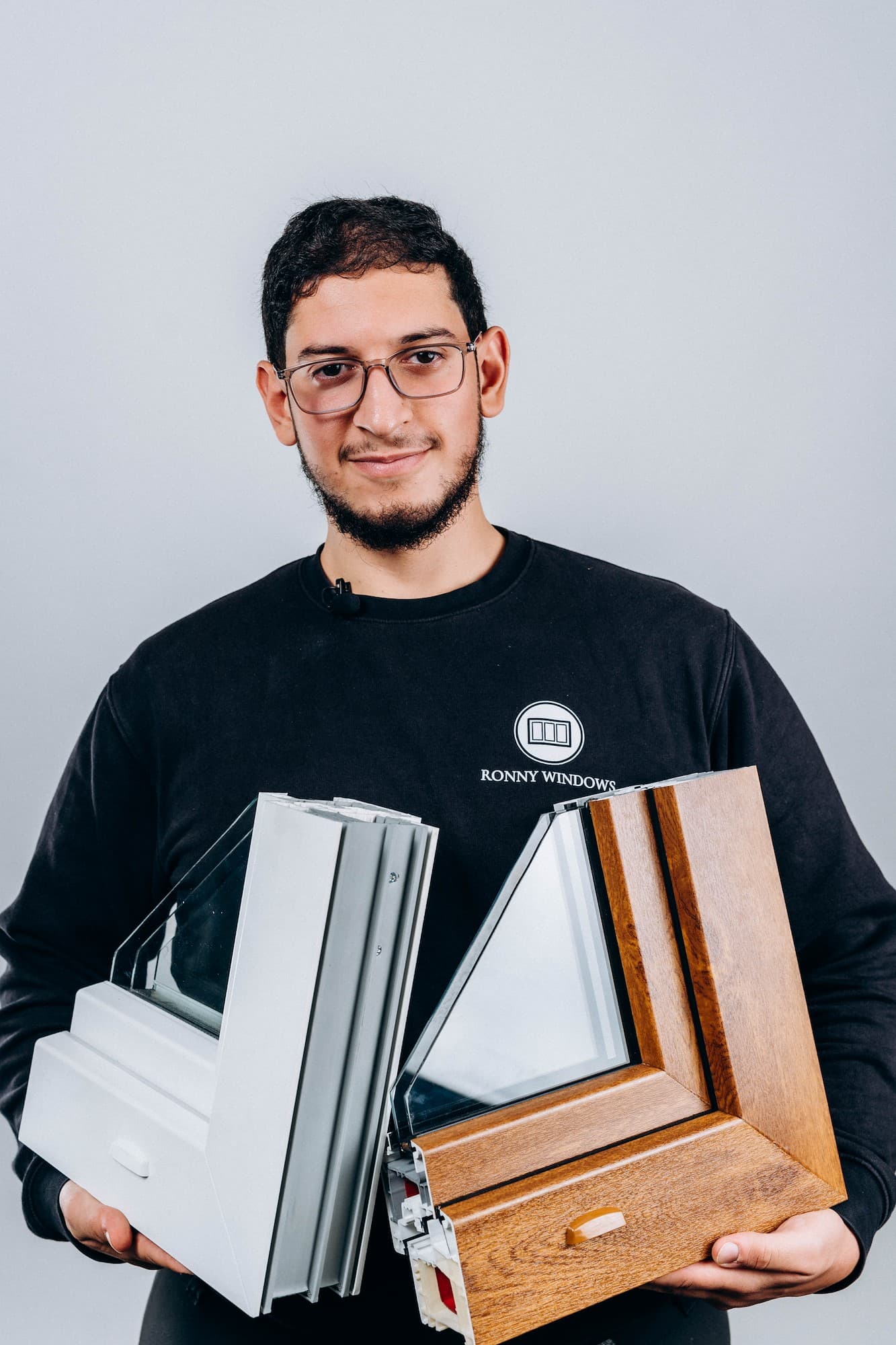 Membre de l'équipe avec échantillons