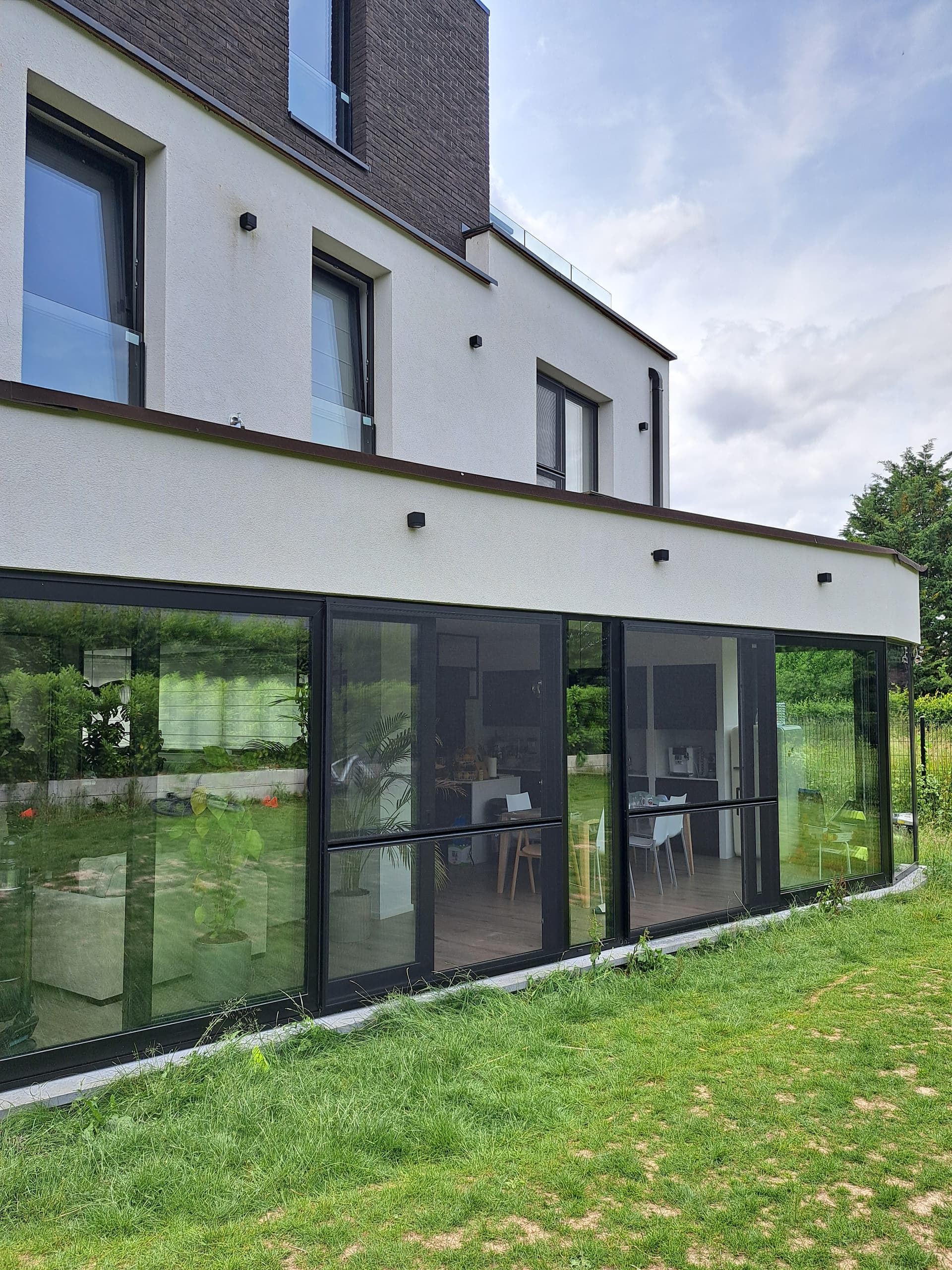 Châssis PVC Bruxelles : Guide Complet pour Votre Rénovation 2024 - Réalisation Ronny Windows